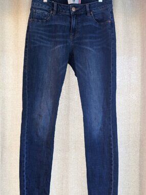 CAbi Jeans, Medium Wash Mid-Rise Style Skinny Denim Blue Jeans, Size 8